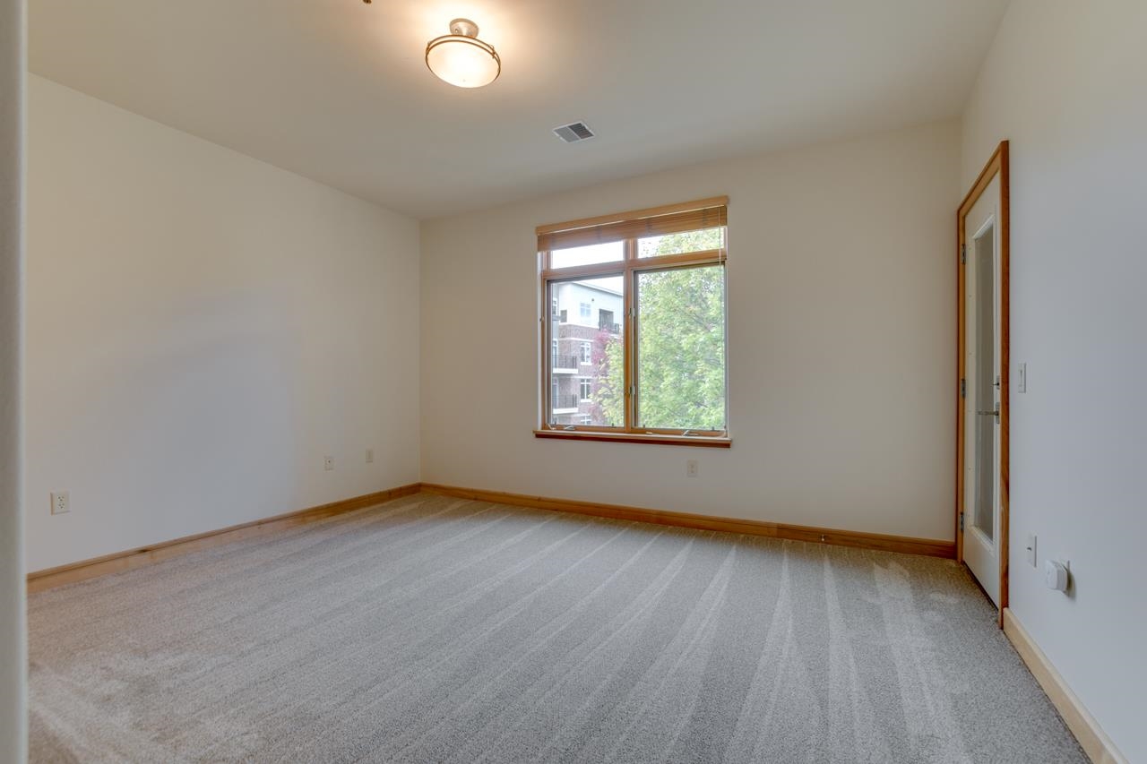 6767 Frank Lloyd Wright Avenue 221