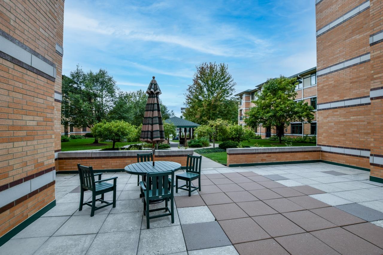 6767 Frank Lloyd Wright Avenue 221