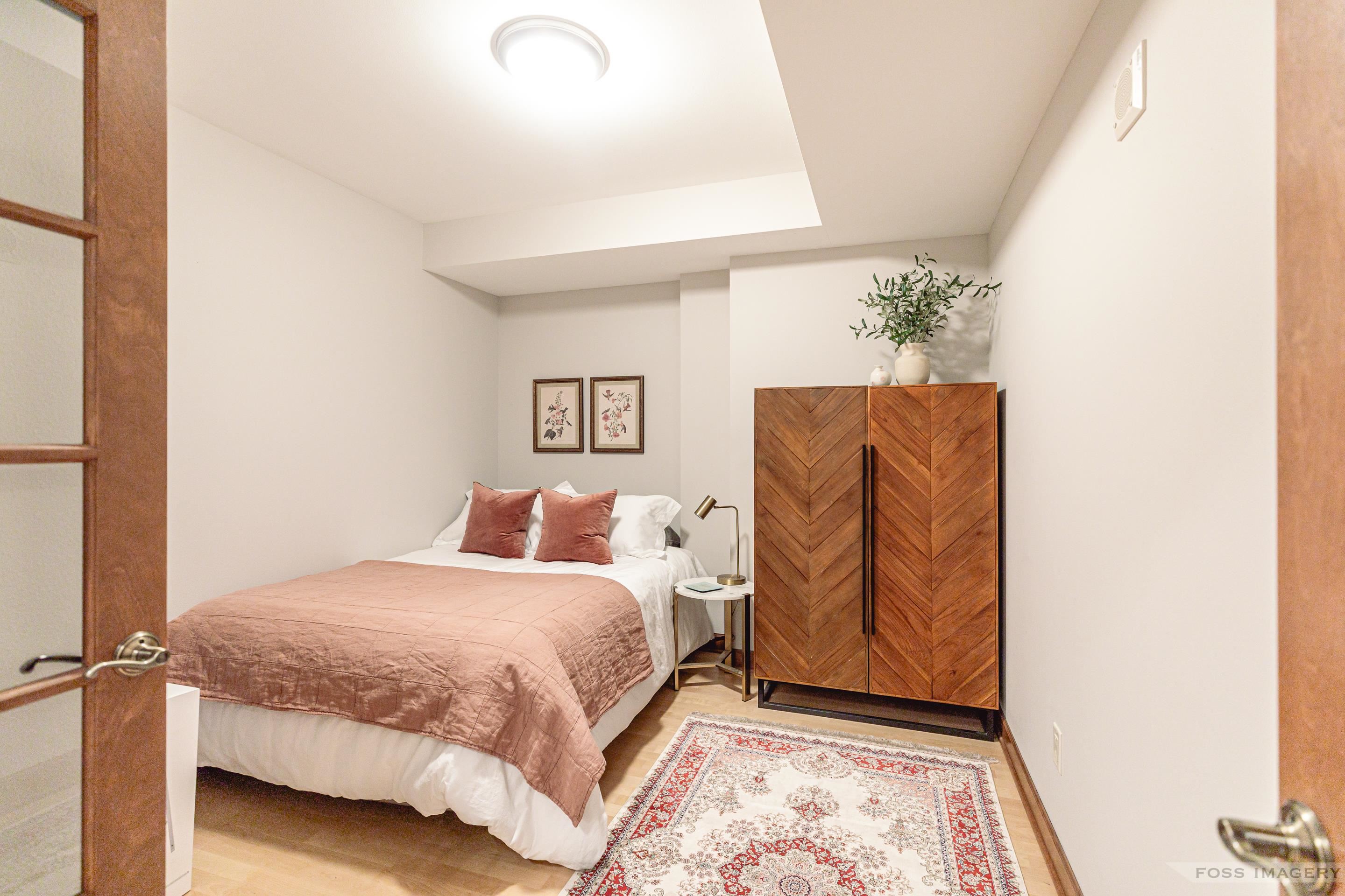 123 W Washington Avenue 804