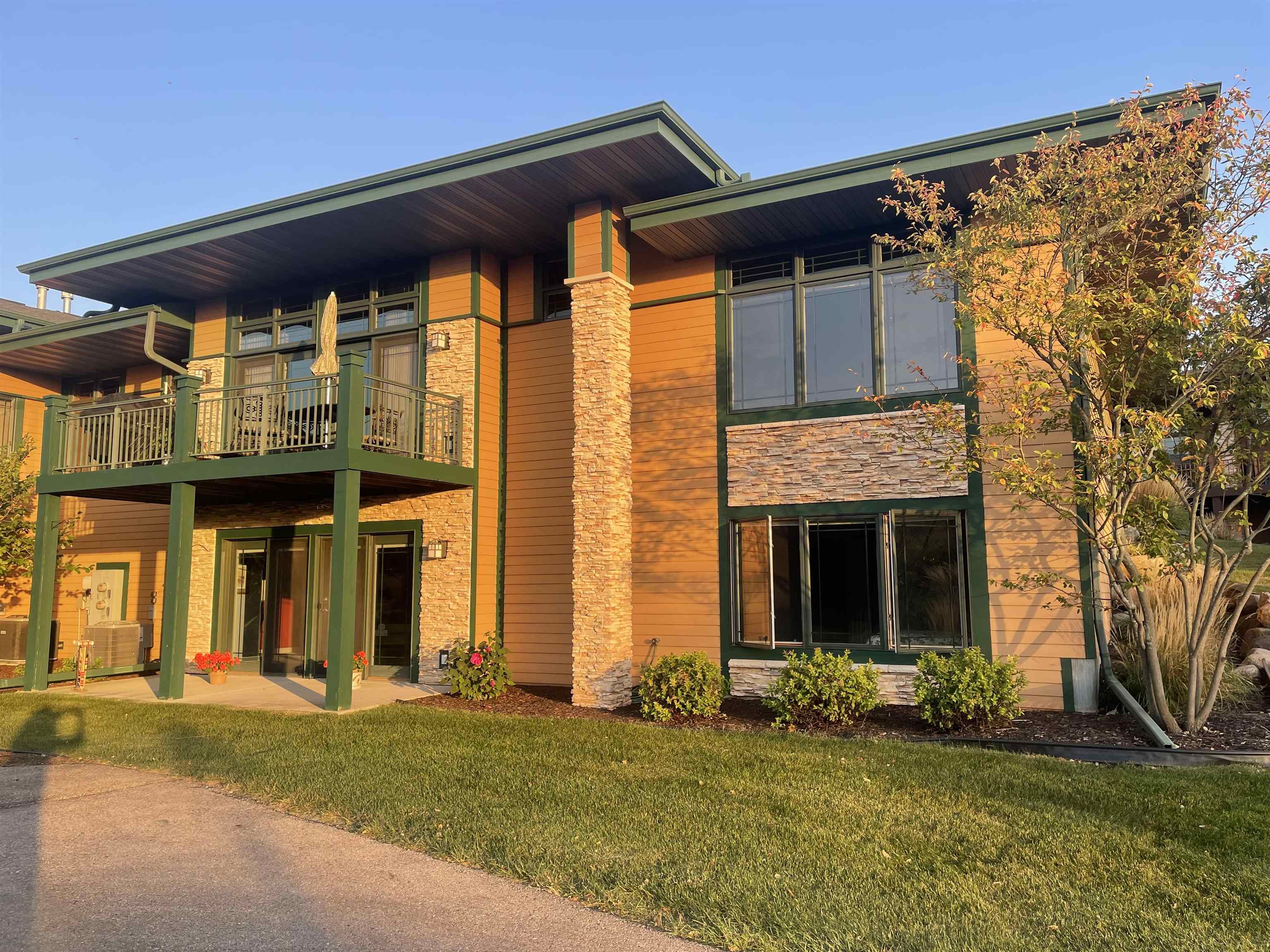 1830 Breezy Trail
