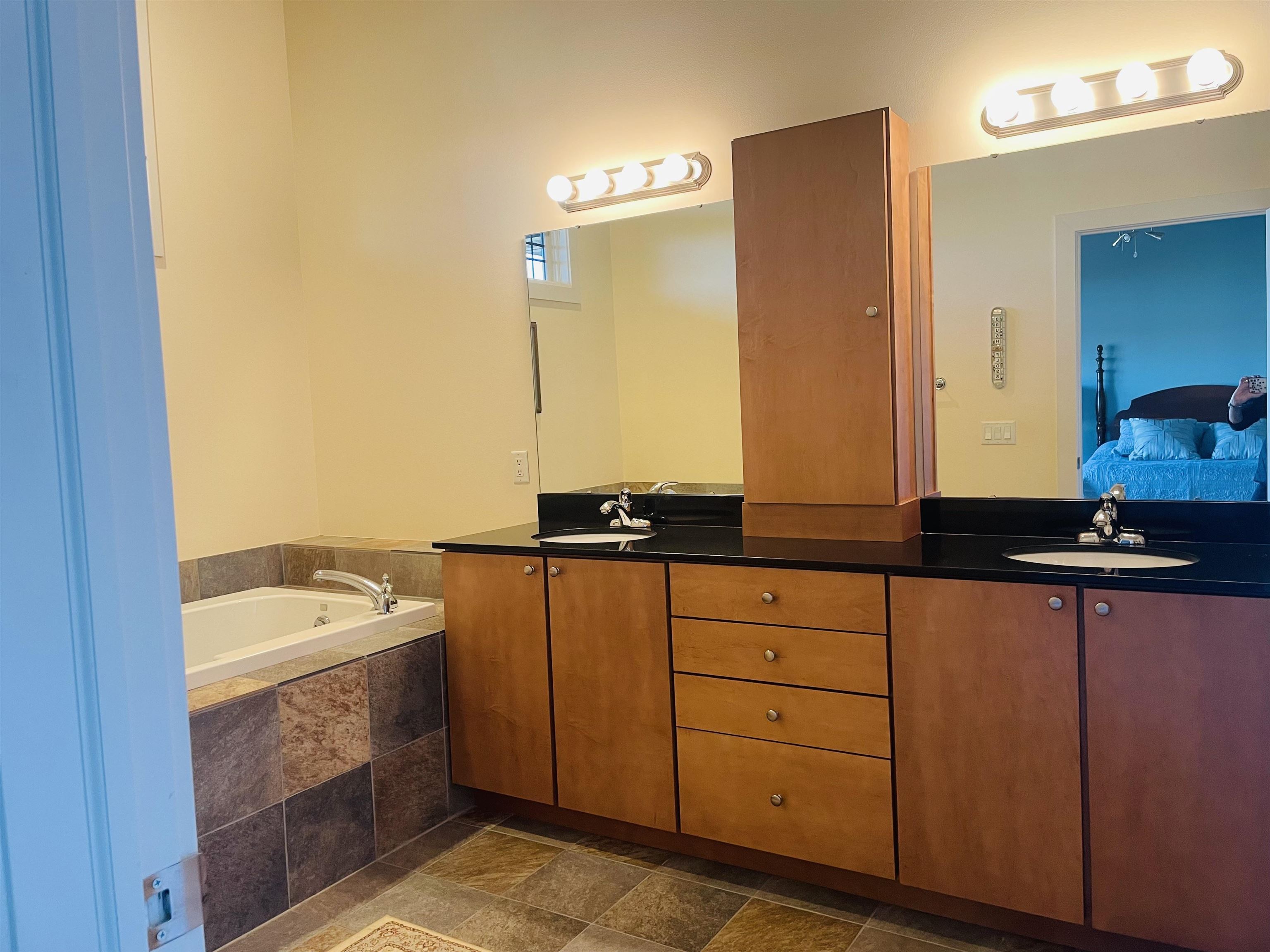 1830 Breezy Trail