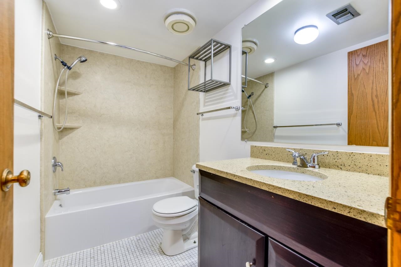 2829 Century Harbor Road 2