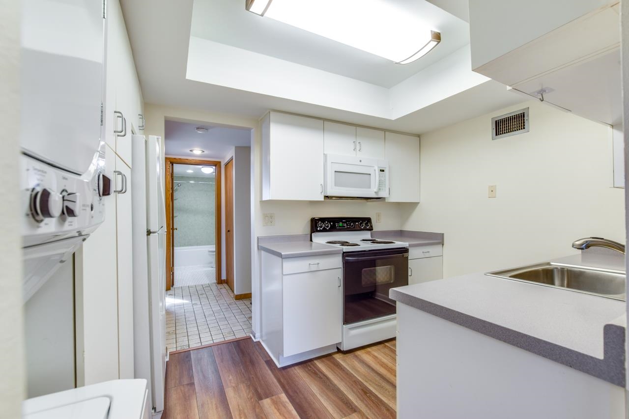 2829 Century Harbor Road 2