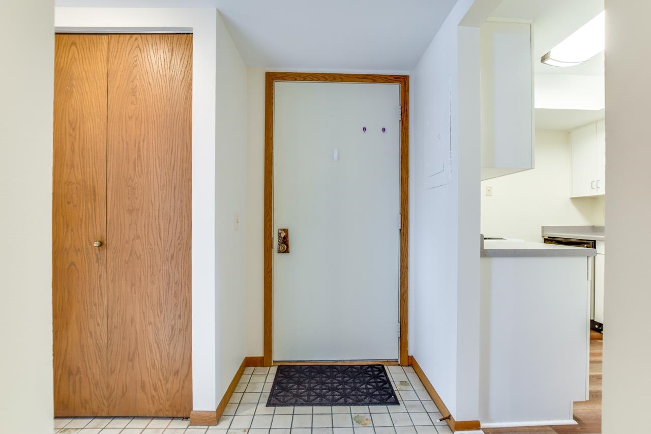 2829 Century Harbor Road 2