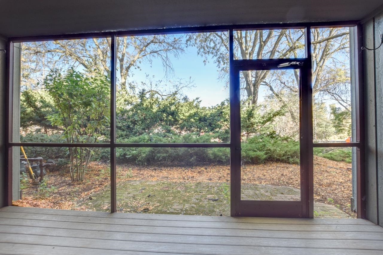 2829 Century Harbor Road 2