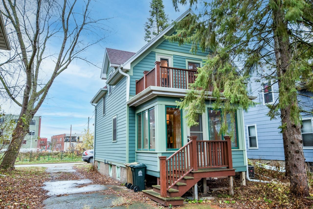 2024 E Main Street