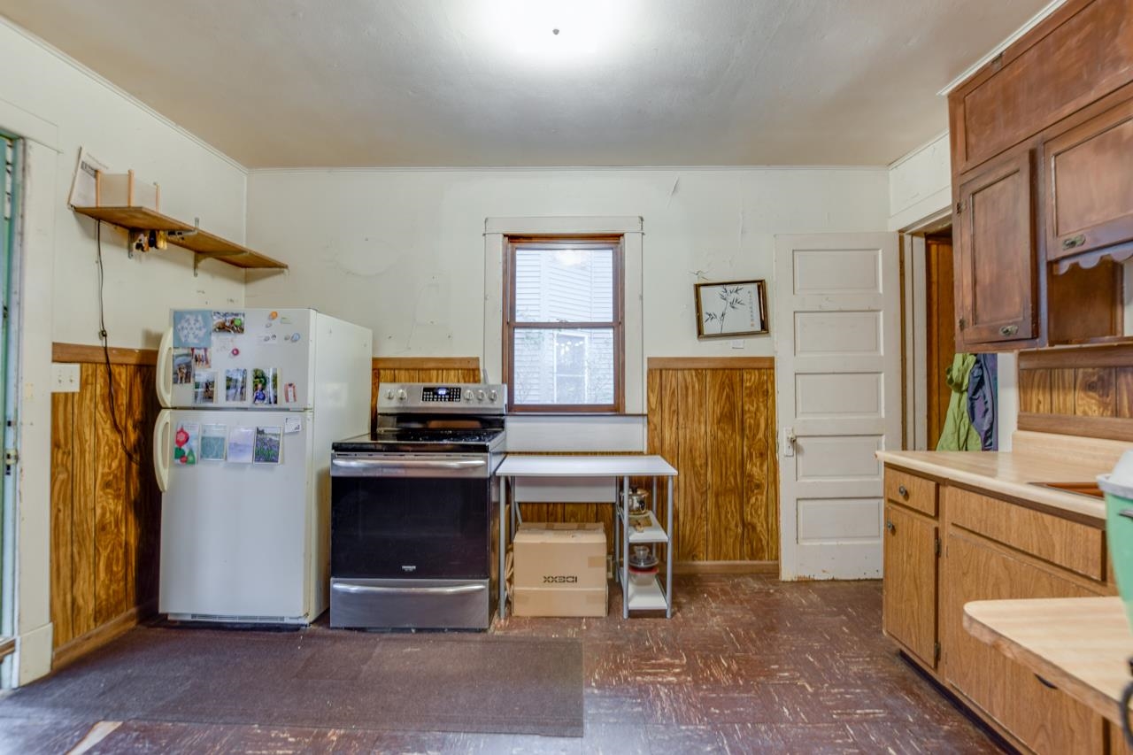 2024 E Main Street