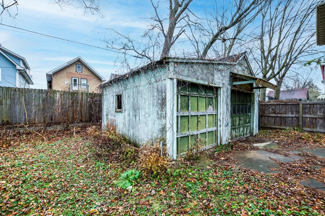 2024 E Main Street