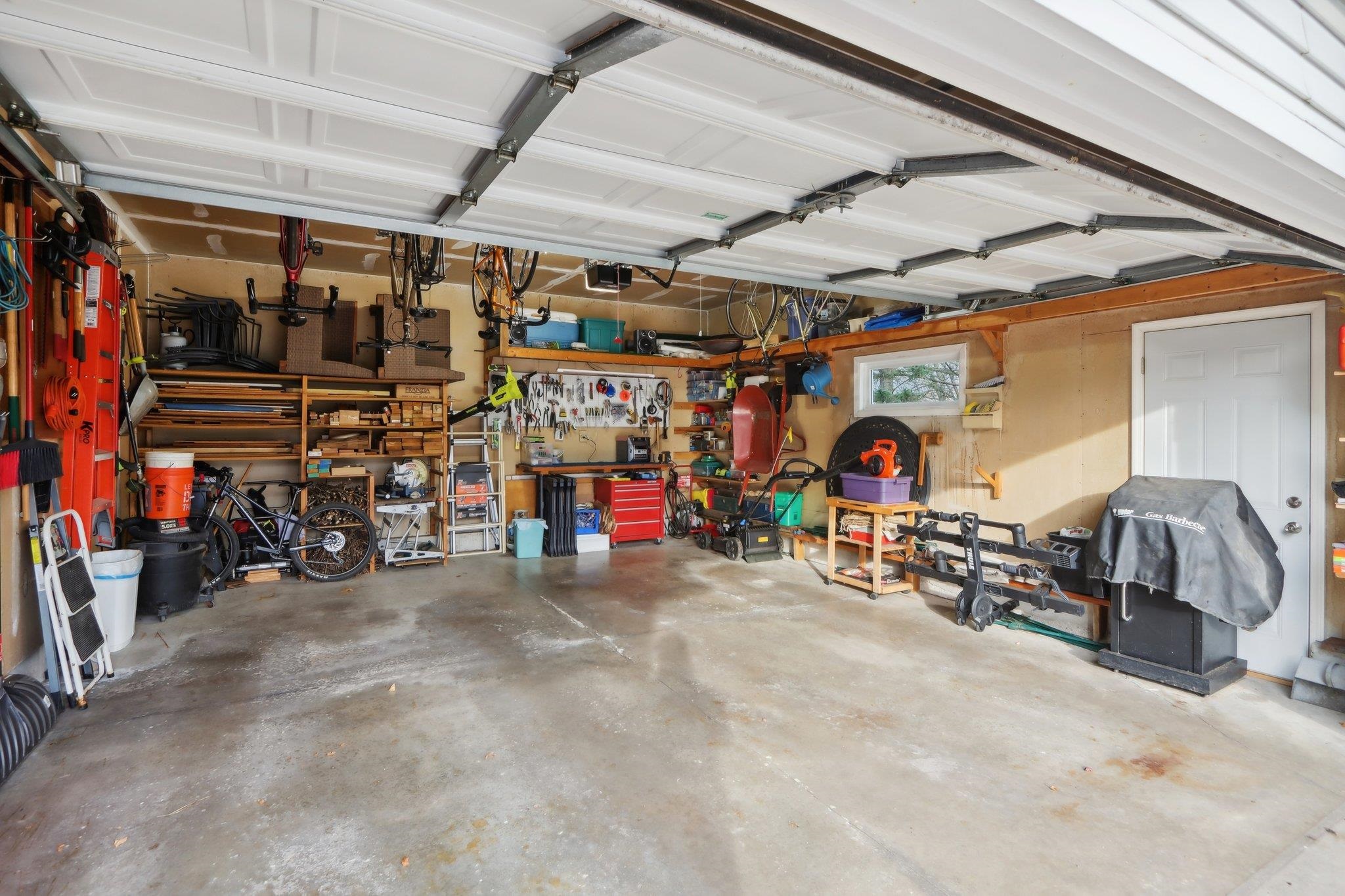 5816 Chesapeake Circle