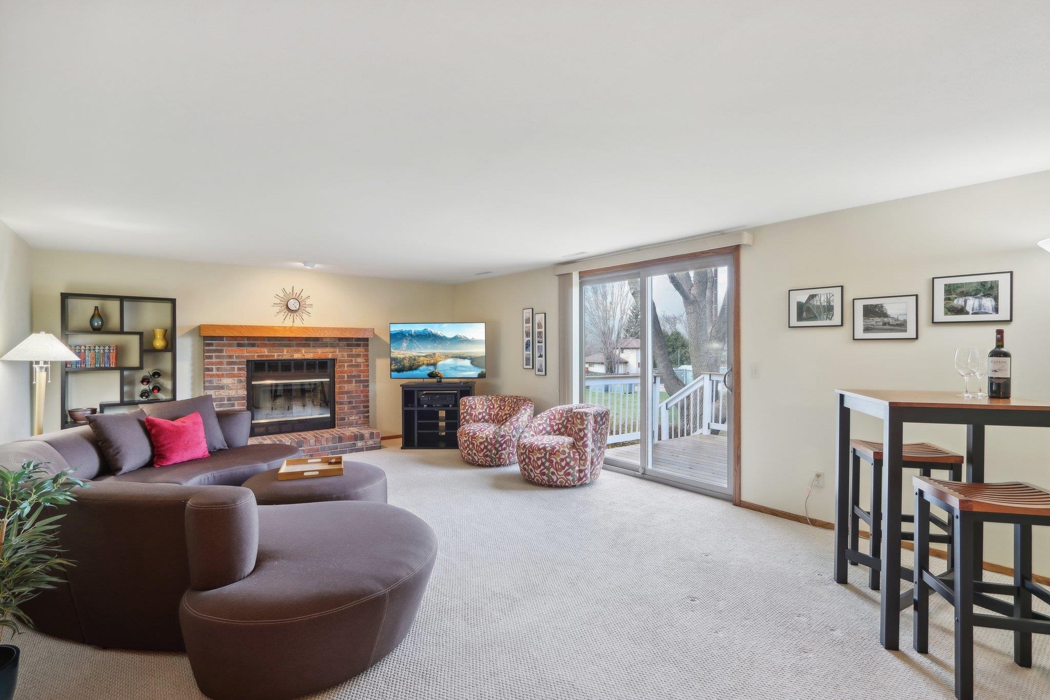 5816 Chesapeake Circle