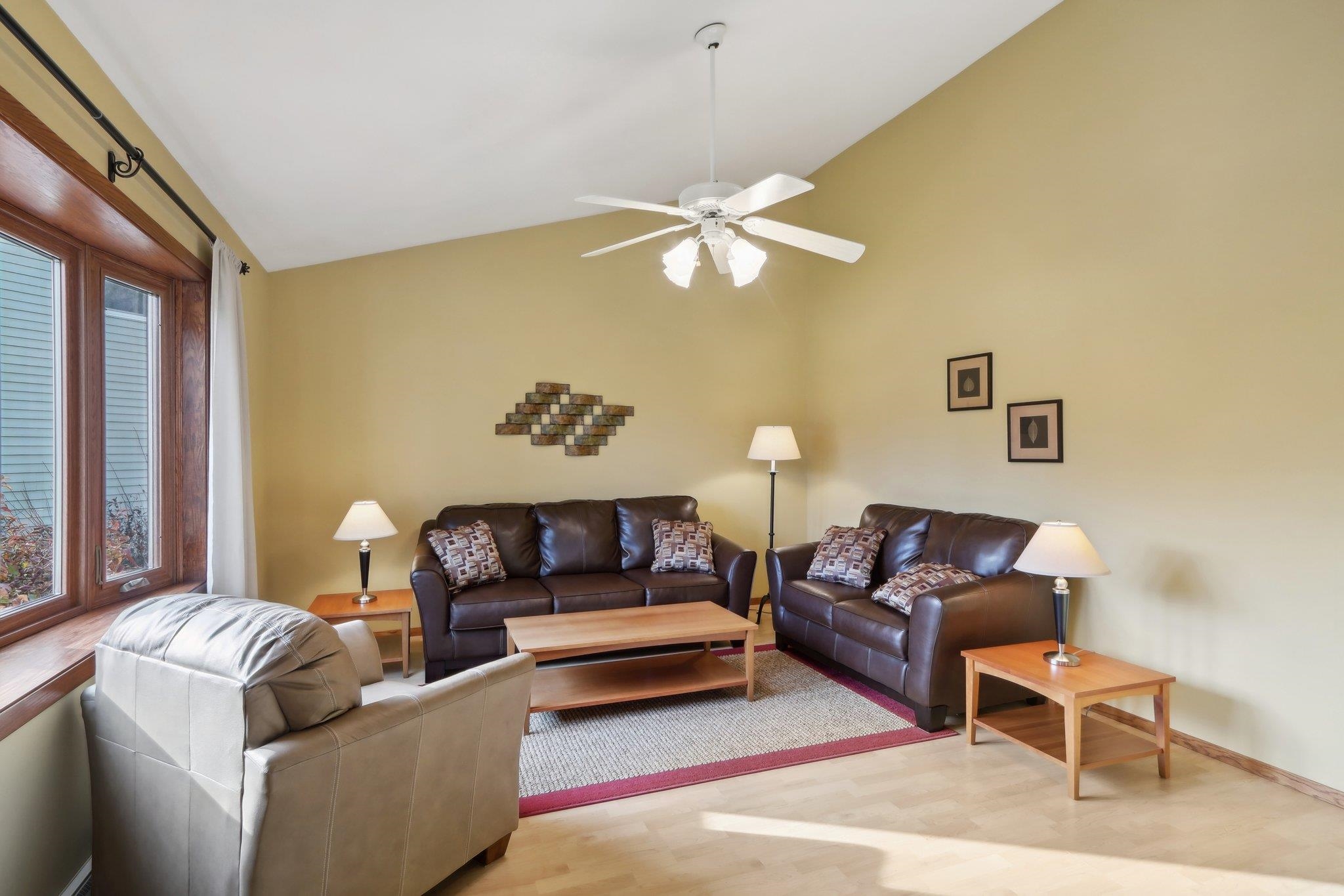 5816 Chesapeake Circle