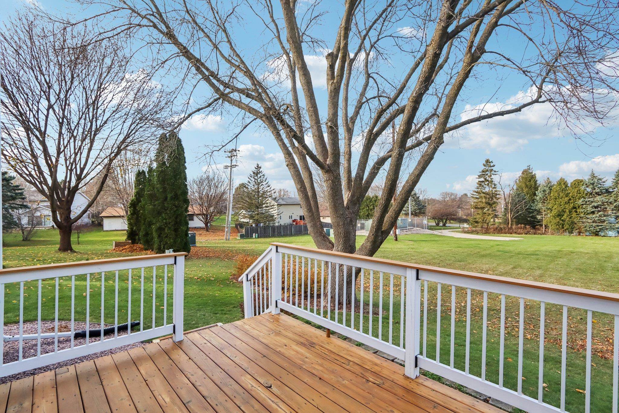 5816 Chesapeake Circle