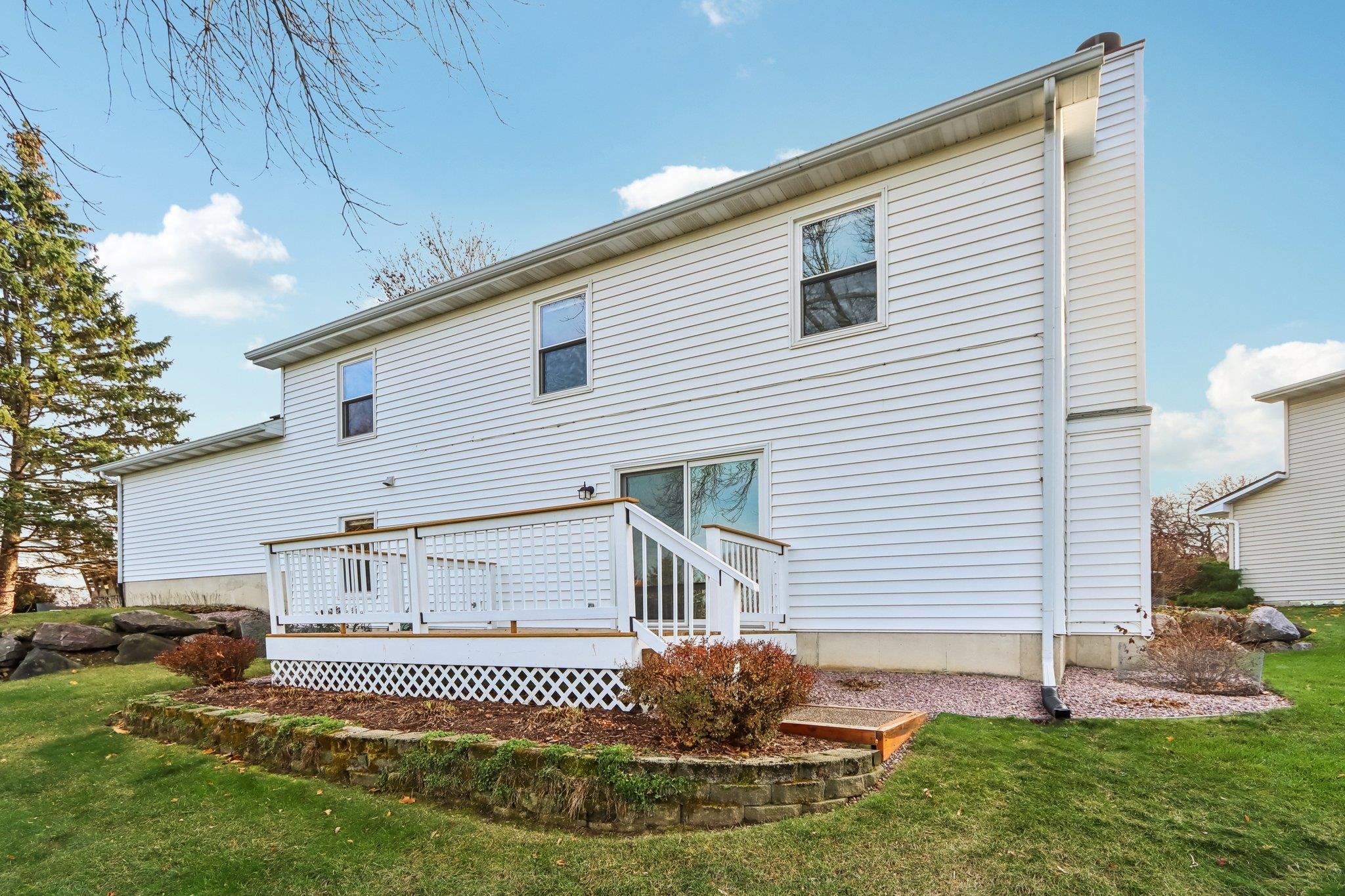 5816 Chesapeake Circle