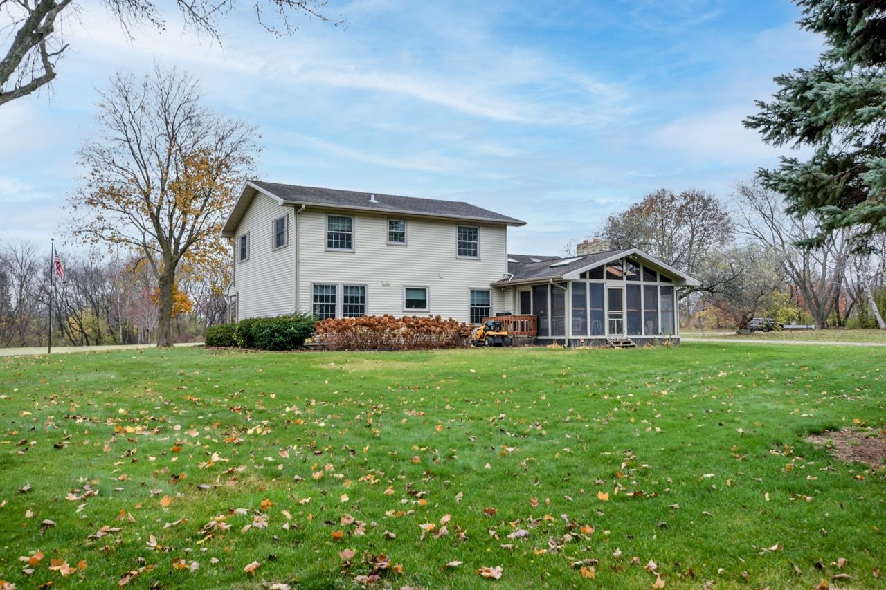 3484 Cottontail Trail