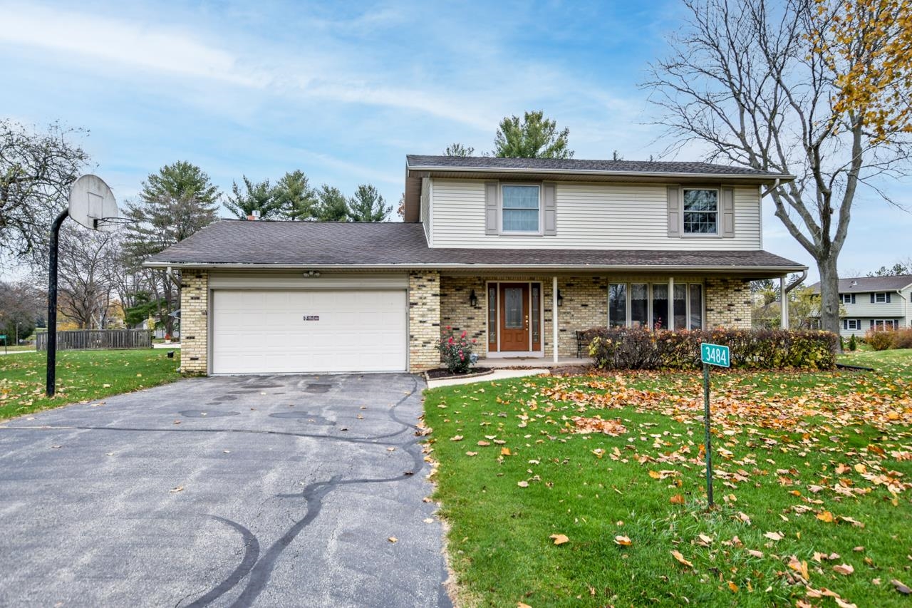3484 Cottontail Trail