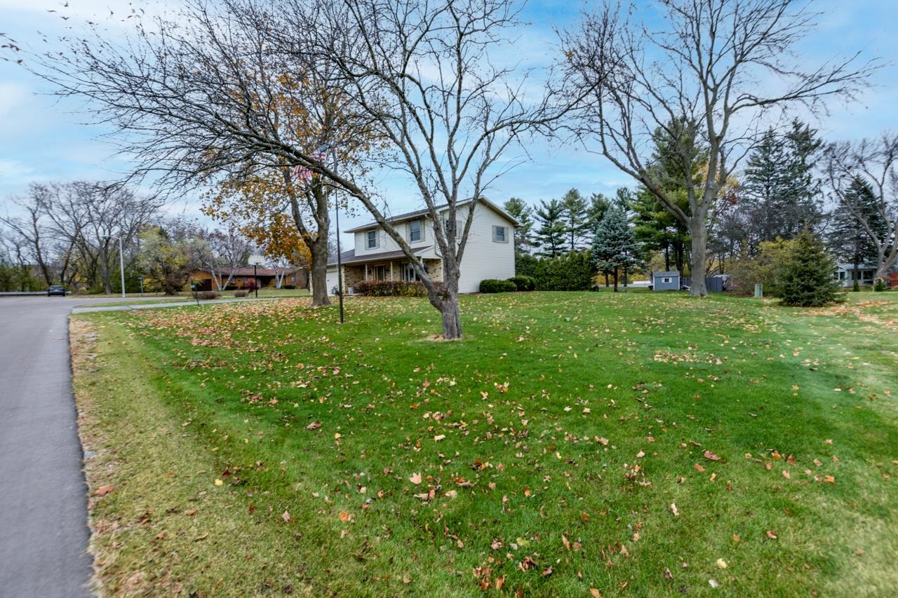 3484 Cottontail Trail