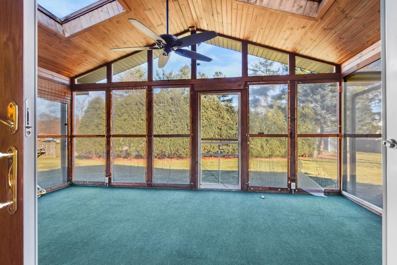3484 Cottontail Trail
