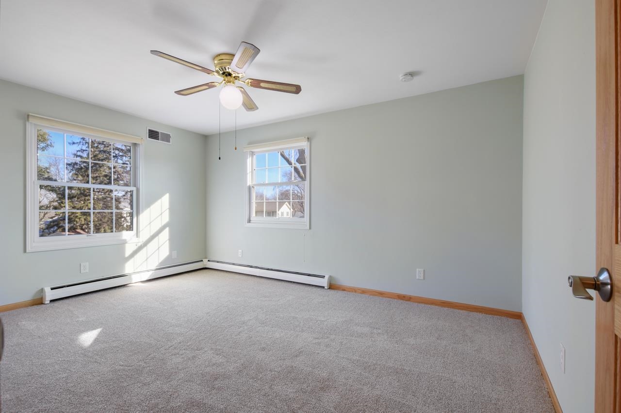 3484 Cottontail Trail
