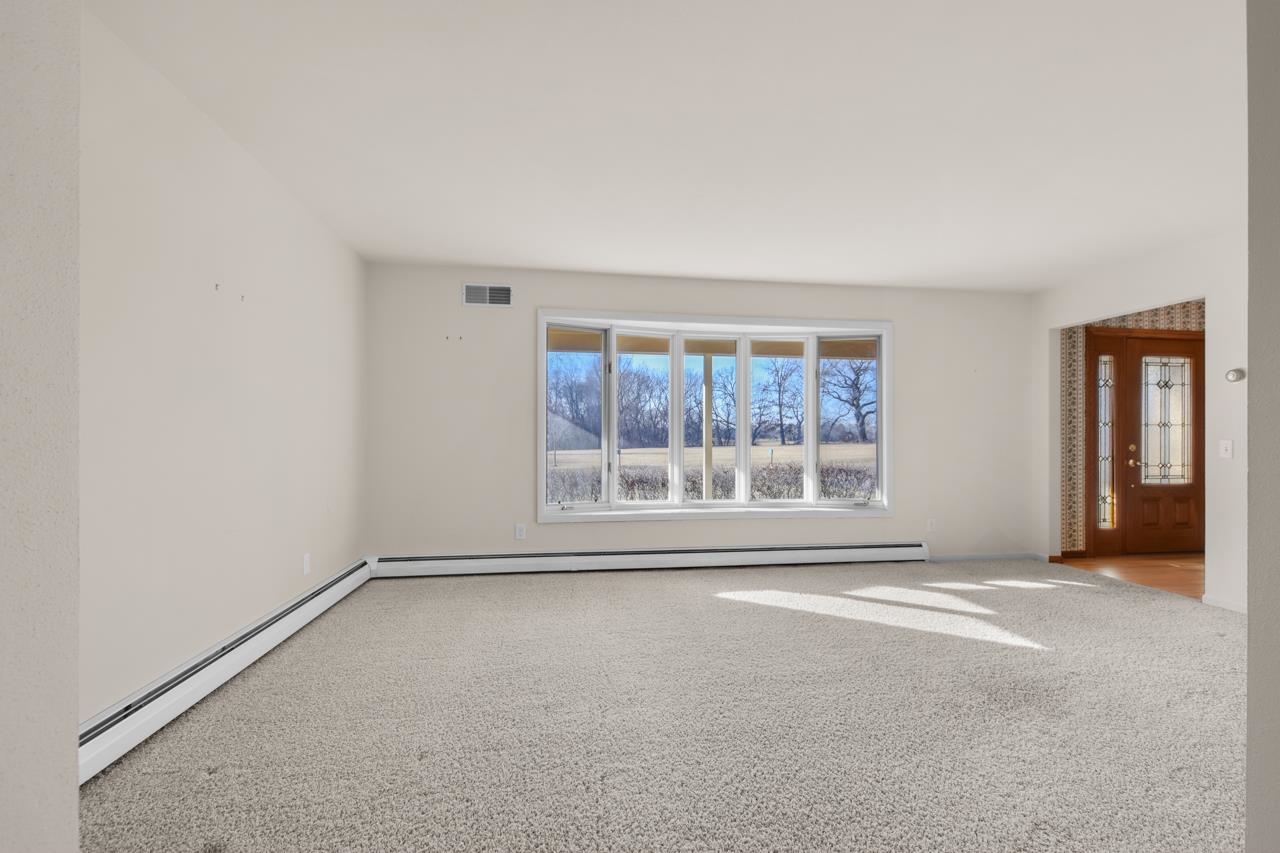 3484 Cottontail Trail