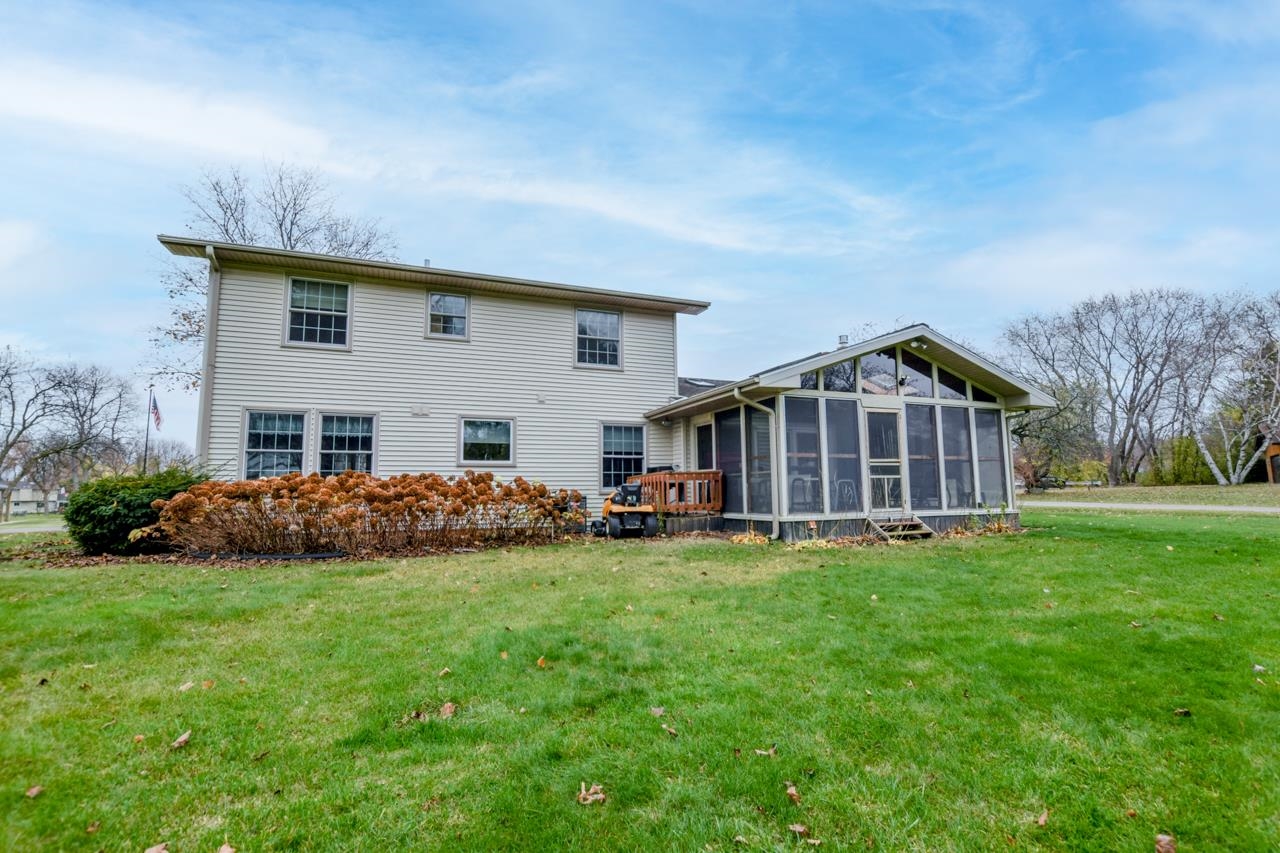 3484 Cottontail Trail