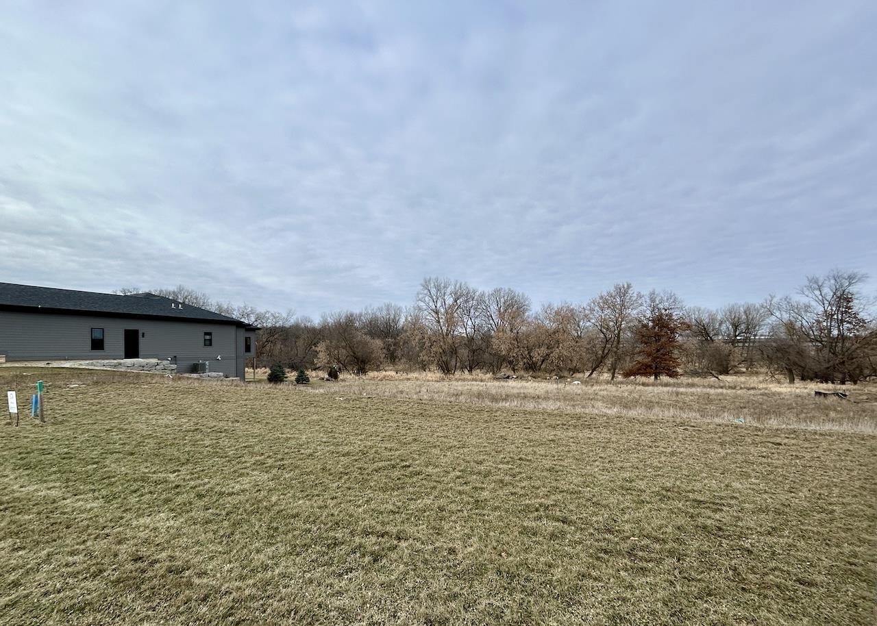 7792 Bluestem Trail