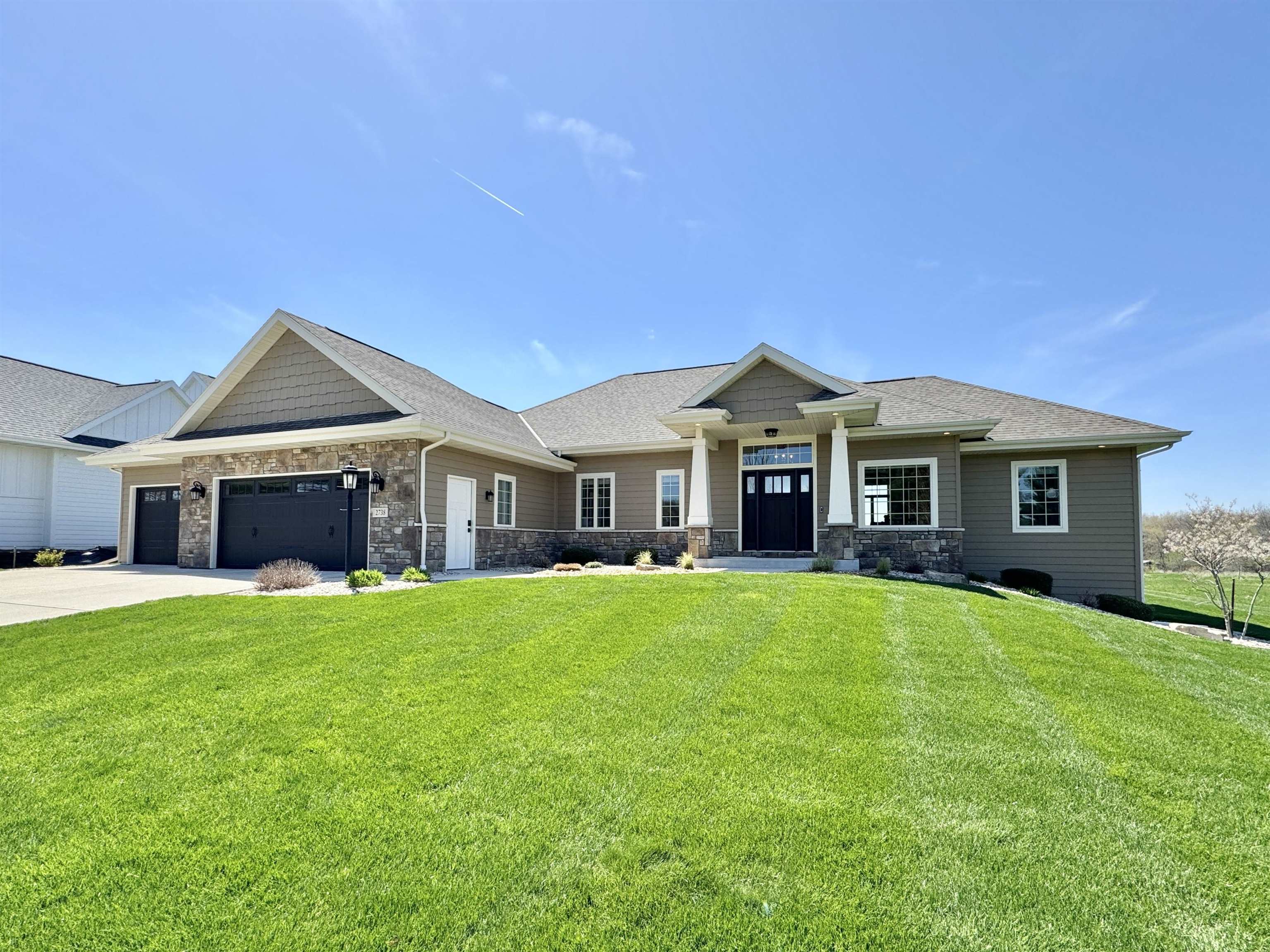 2738 Arbor Ridge Way