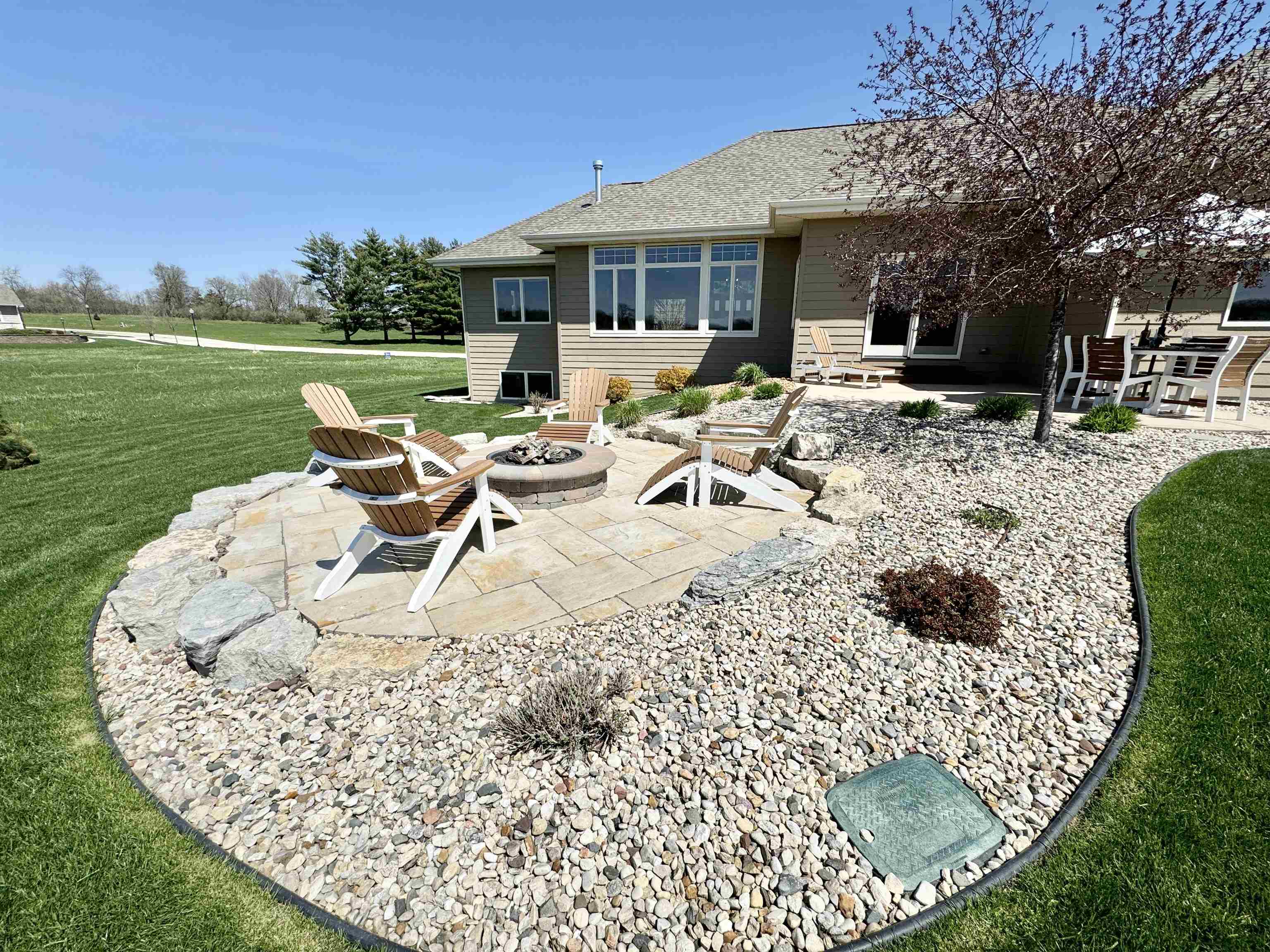 2738 Arbor Ridge Way