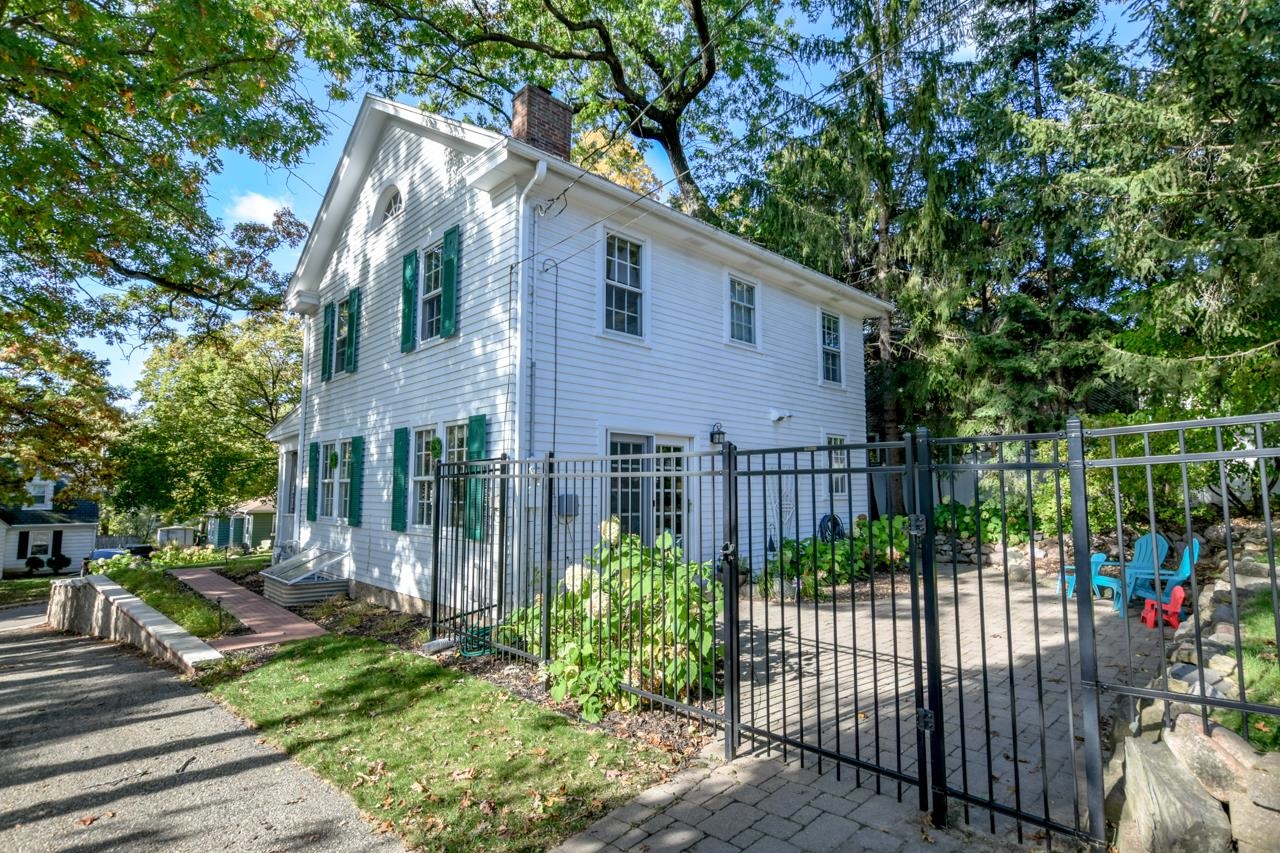 717 Copeland Street