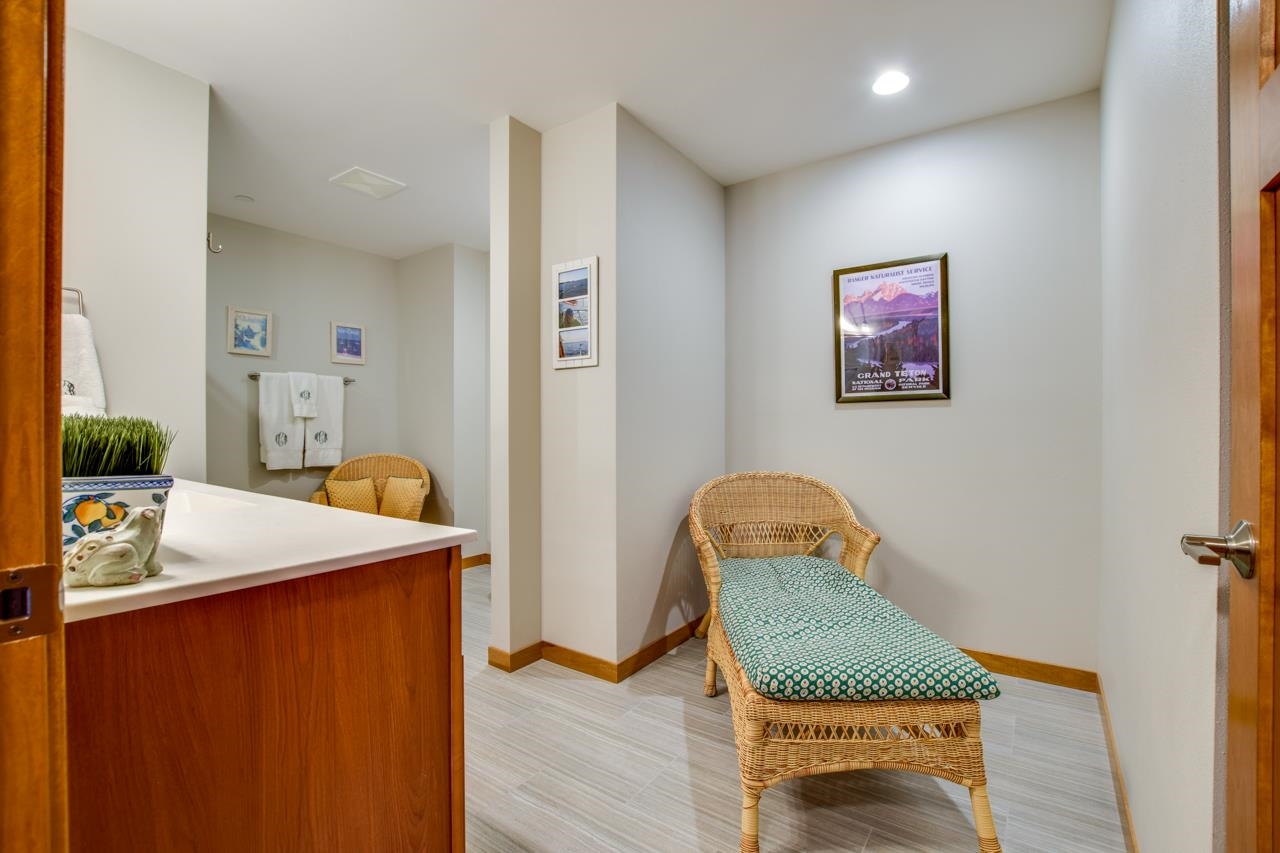 625 N Segoe Road 210