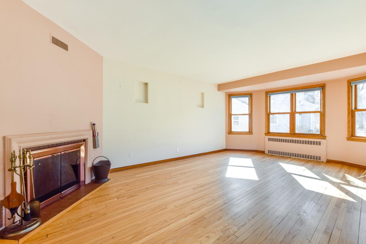 3541 Nakoma Road