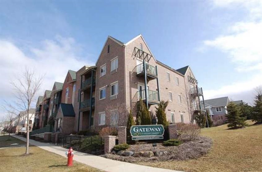 1901 Carns Drive 104