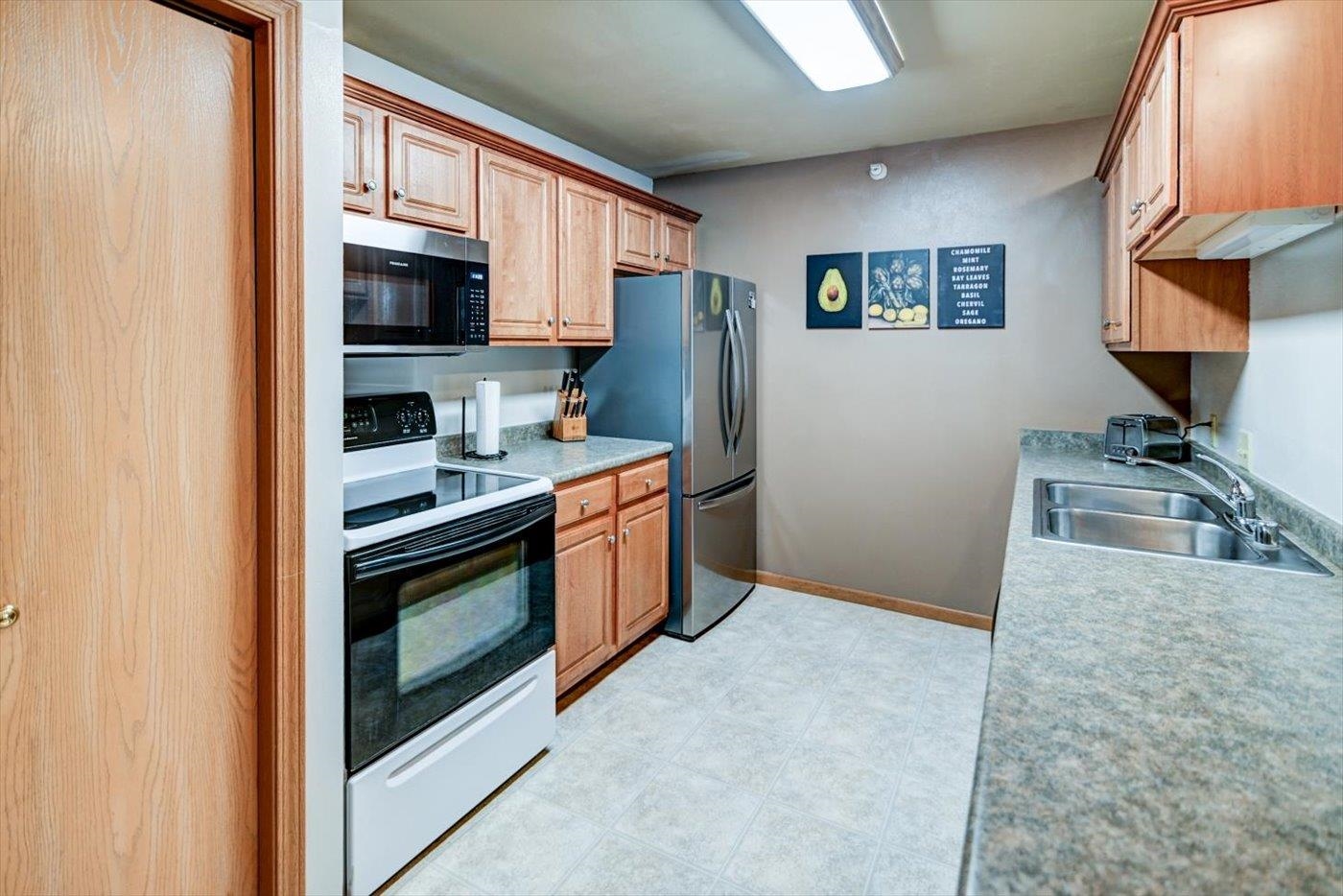 1901 Carns Drive 104