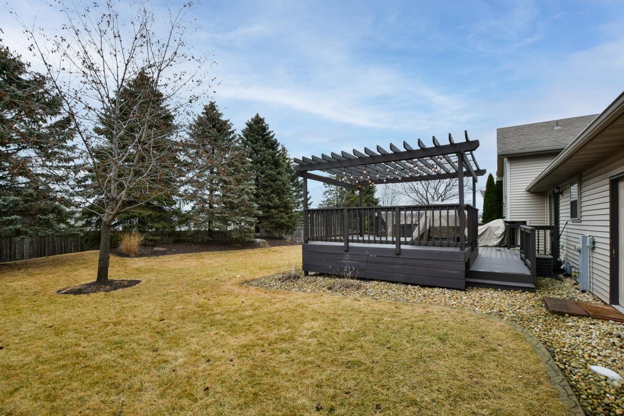 7122 Timberwood Drive