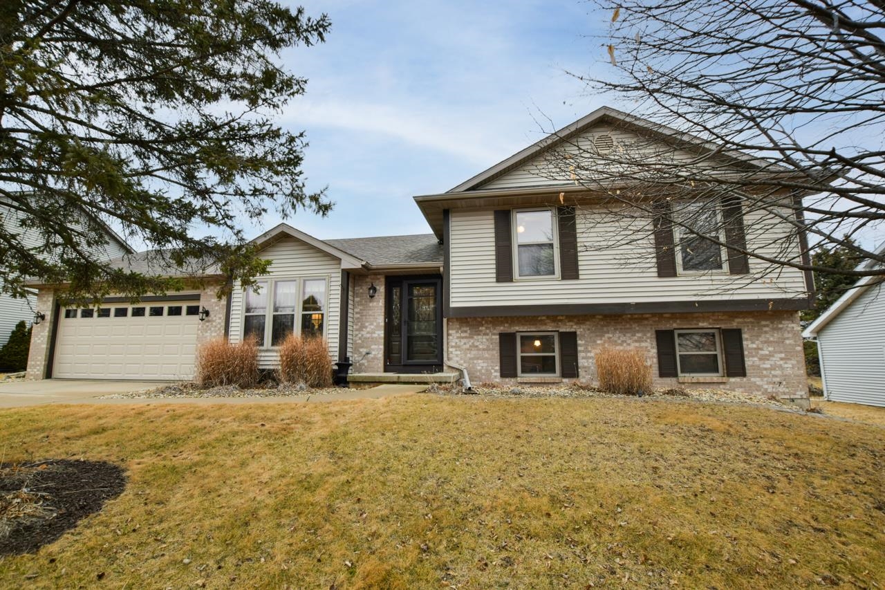 7122 Timberwood Drive