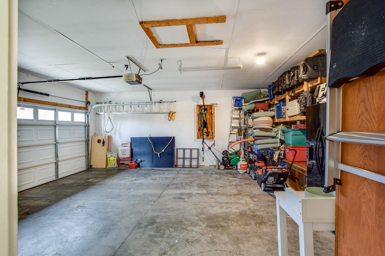 7122 Timberwood Drive