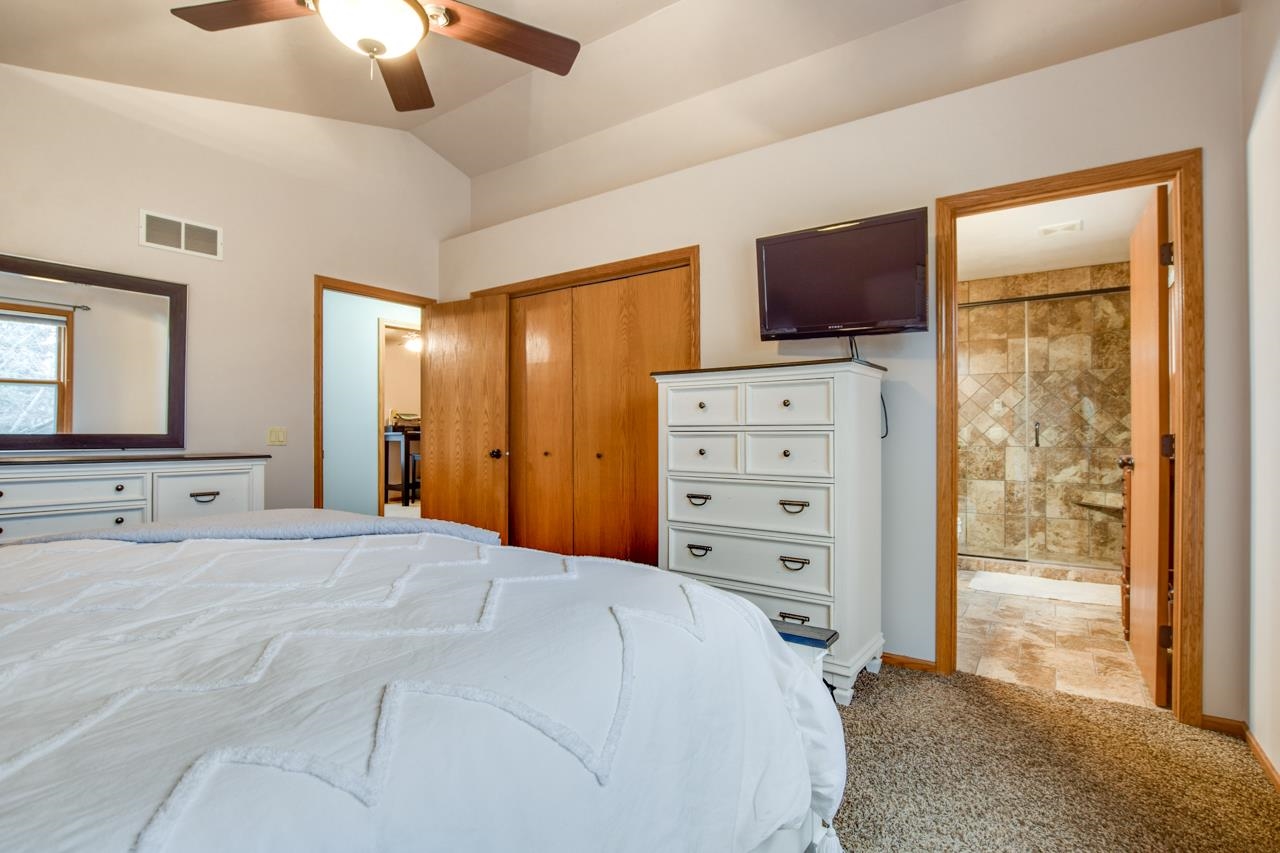 7122 Timberwood Drive