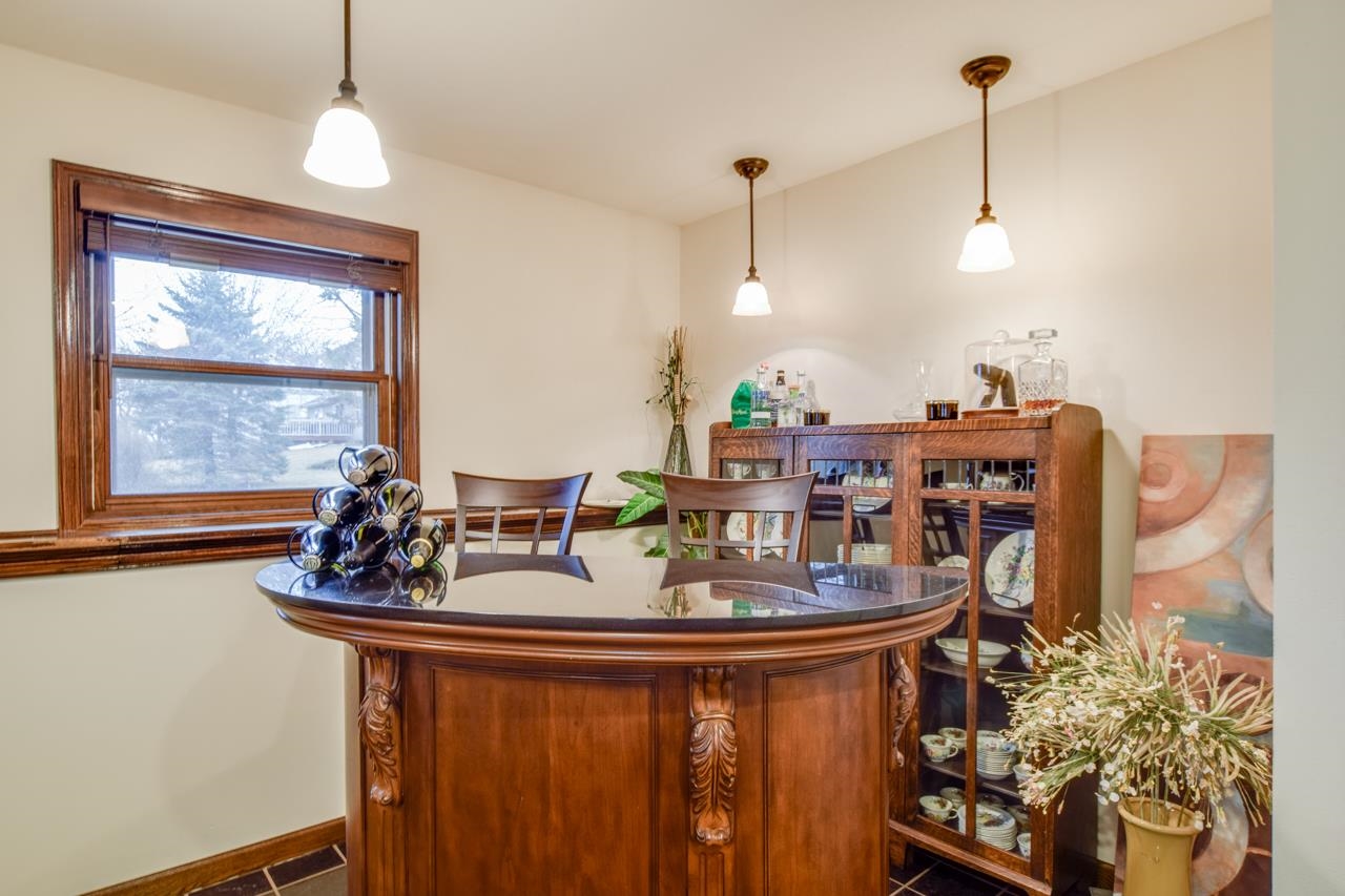 7122 Timberwood Drive