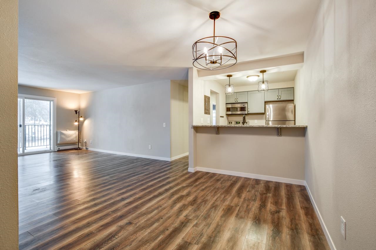 2418 Independence Lane 103