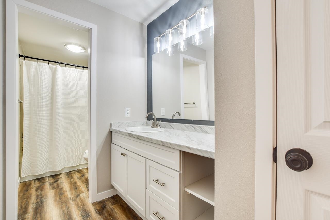 2418 Independence Lane 103