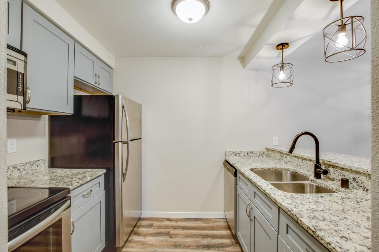 2418 Independence Lane 103