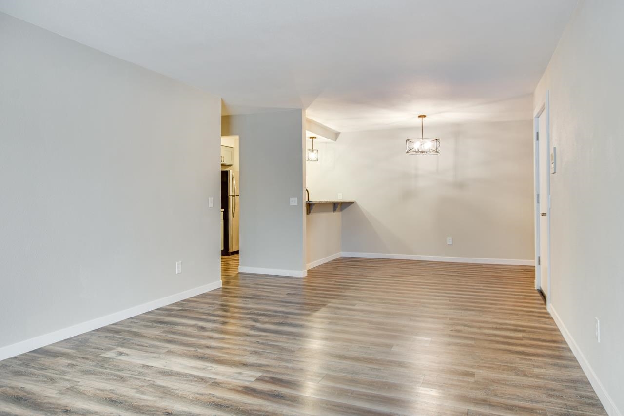 2418 Independence Lane 103