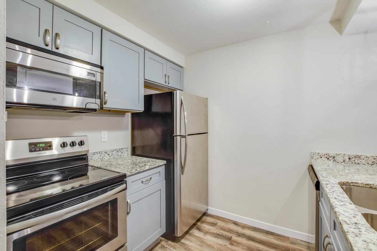 2418 Independence Lane 103