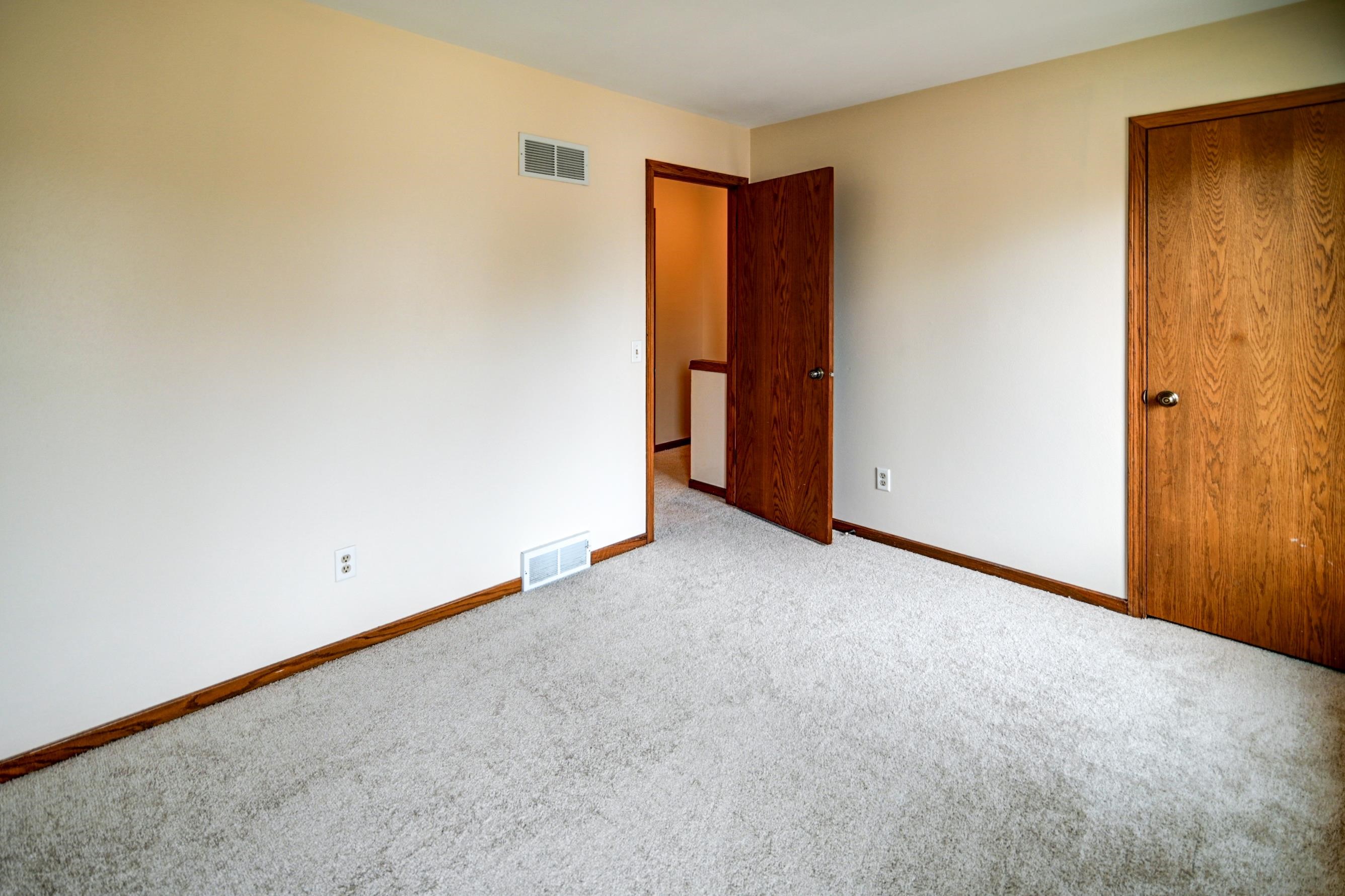 1 E Newhaven Circle