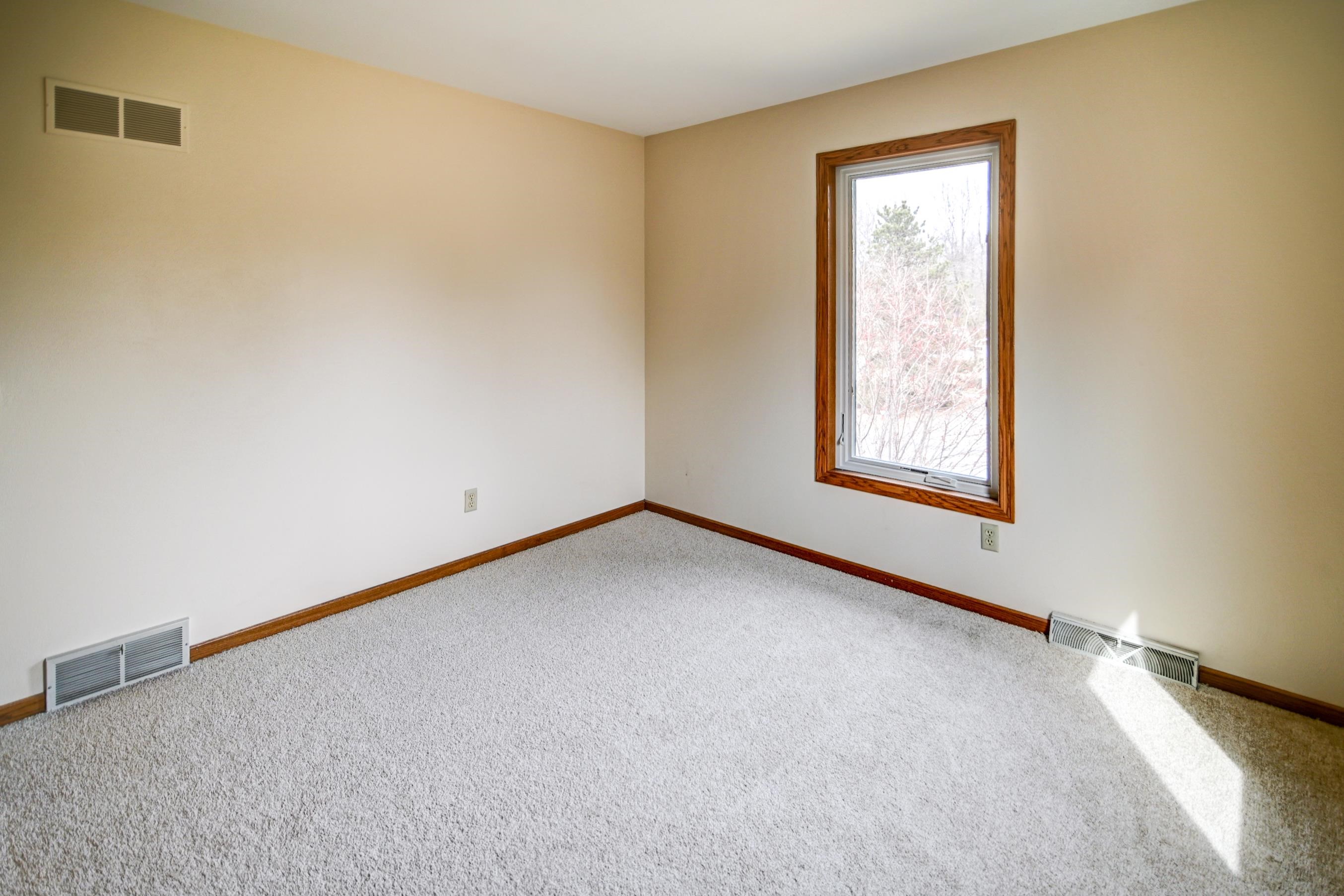 1 E Newhaven Circle