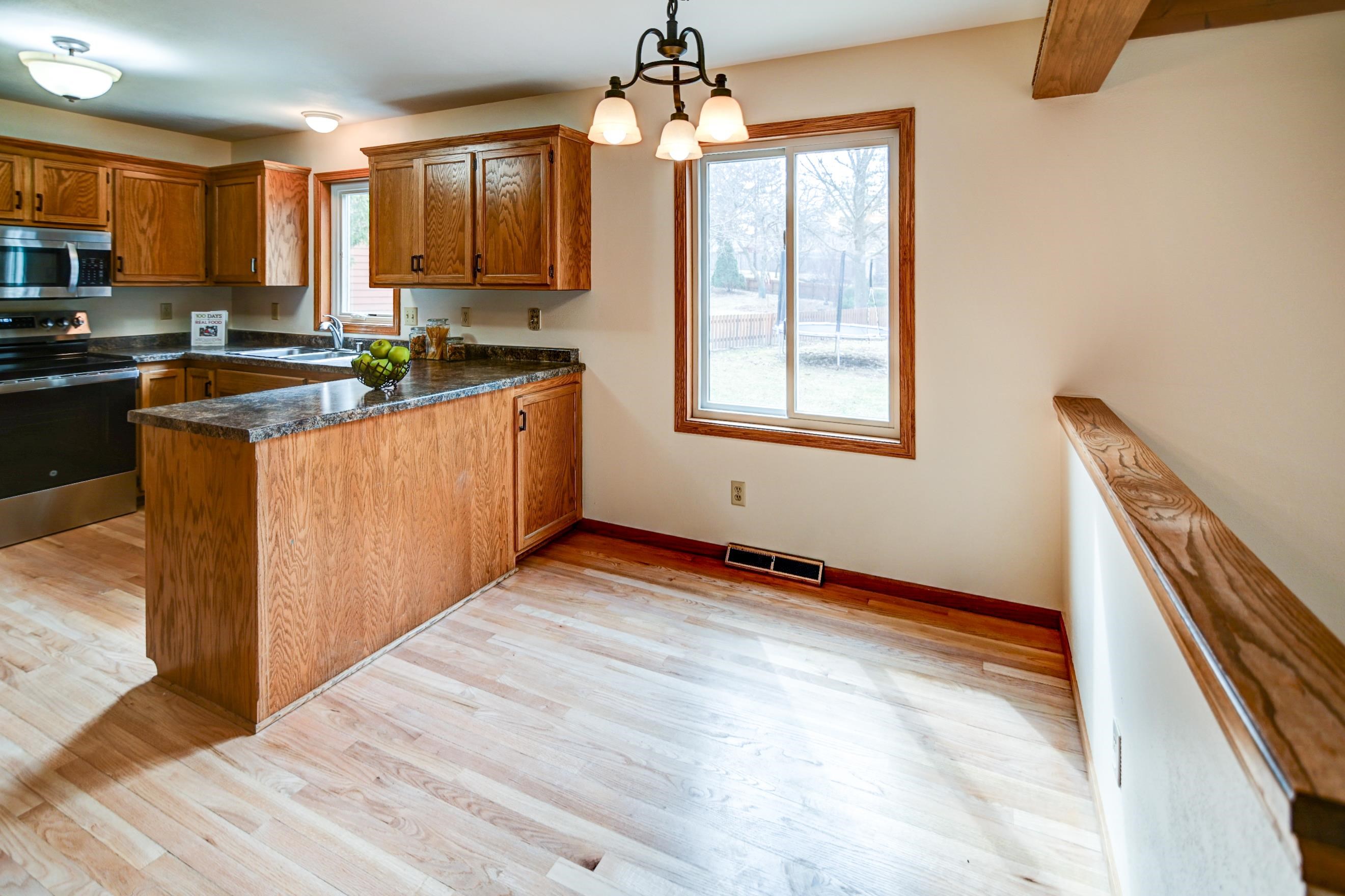 1 E Newhaven Circle