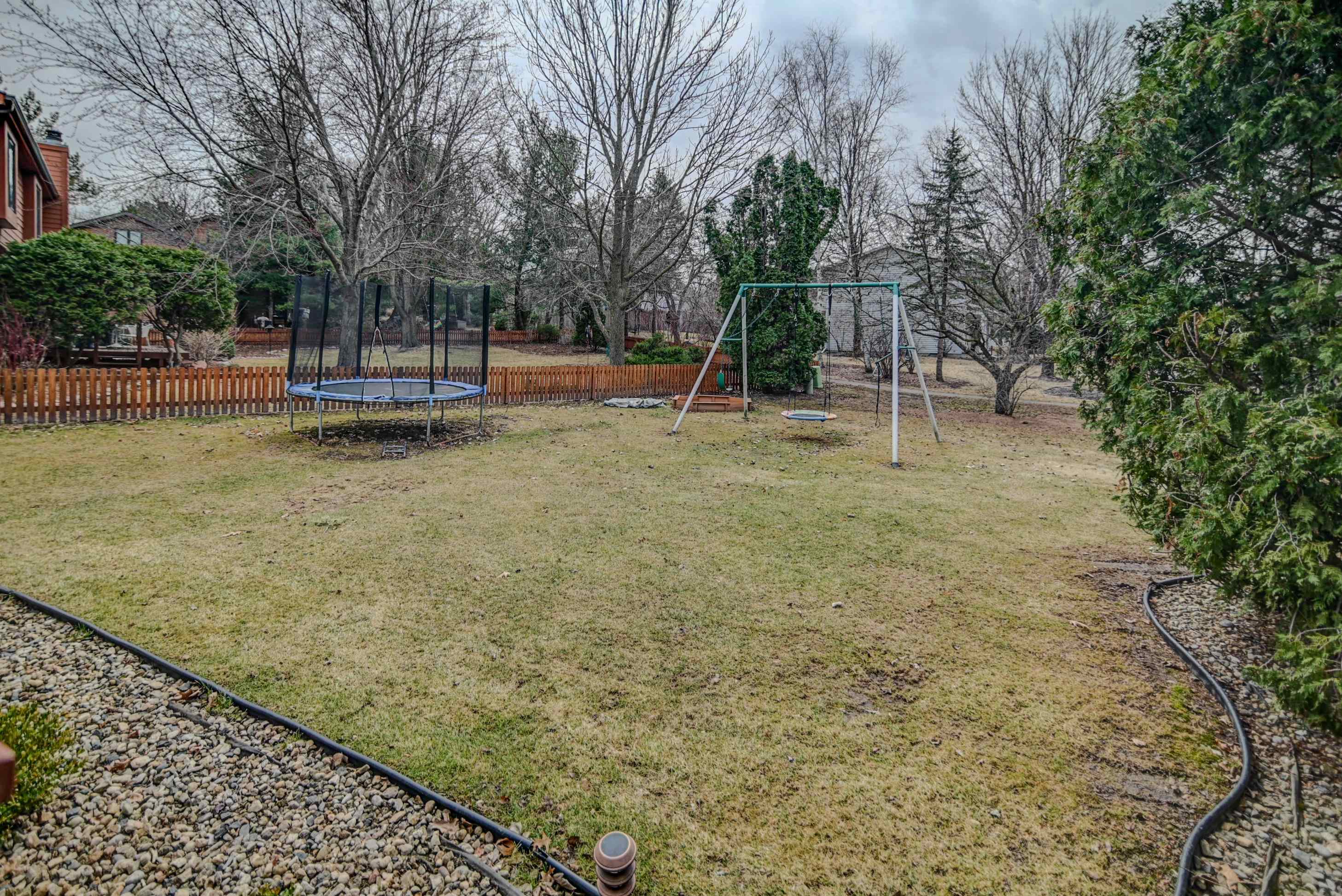1 E Newhaven Circle