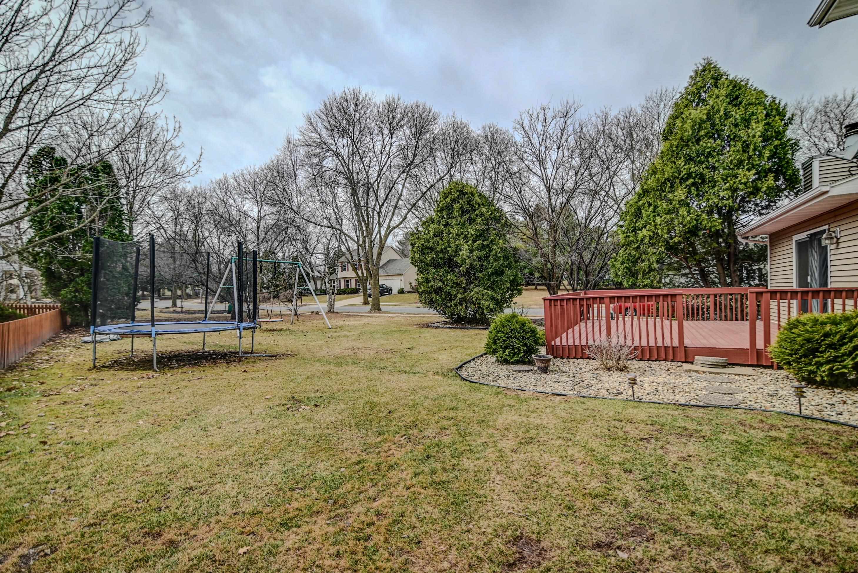 1 E Newhaven Circle