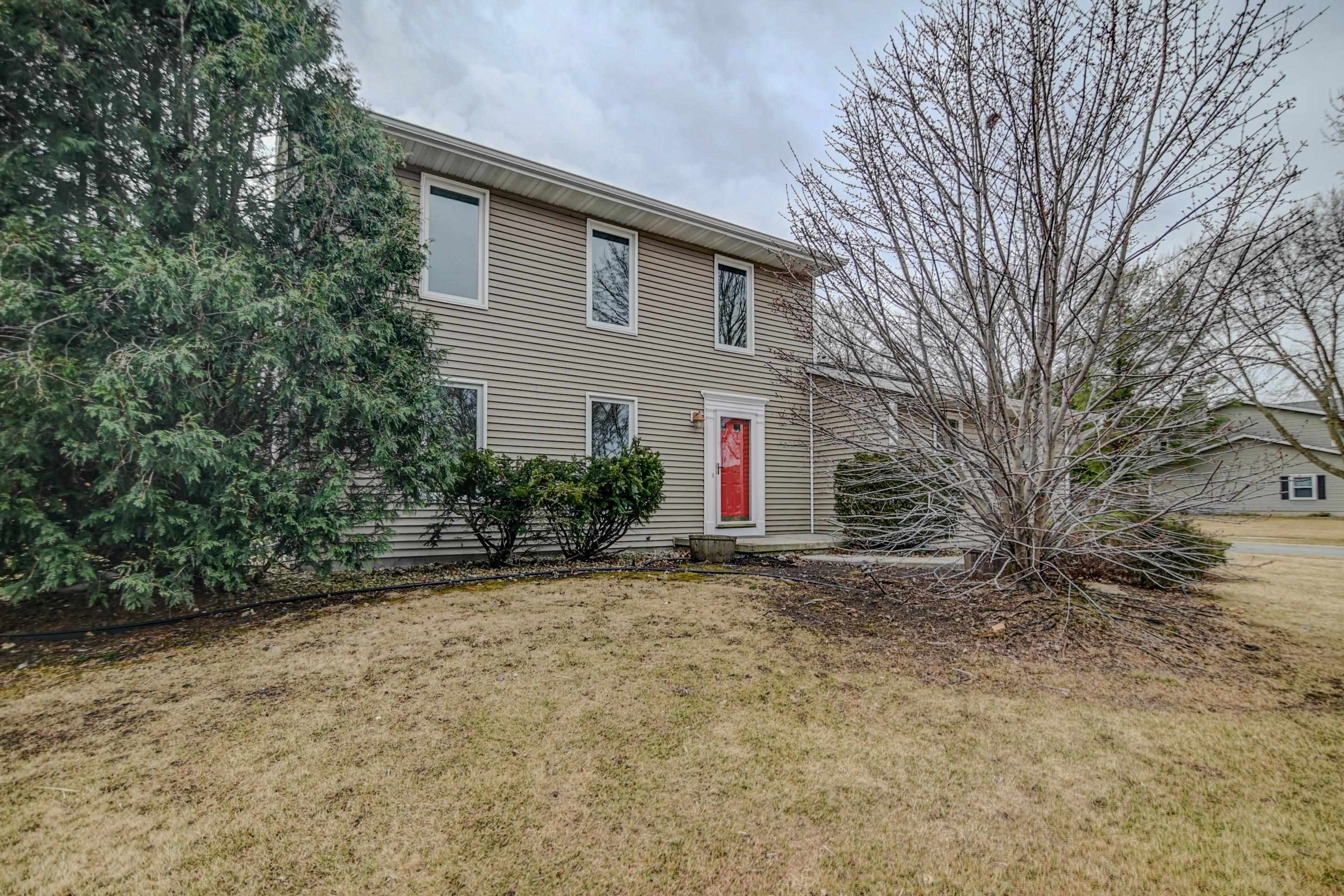 1 E Newhaven Circle