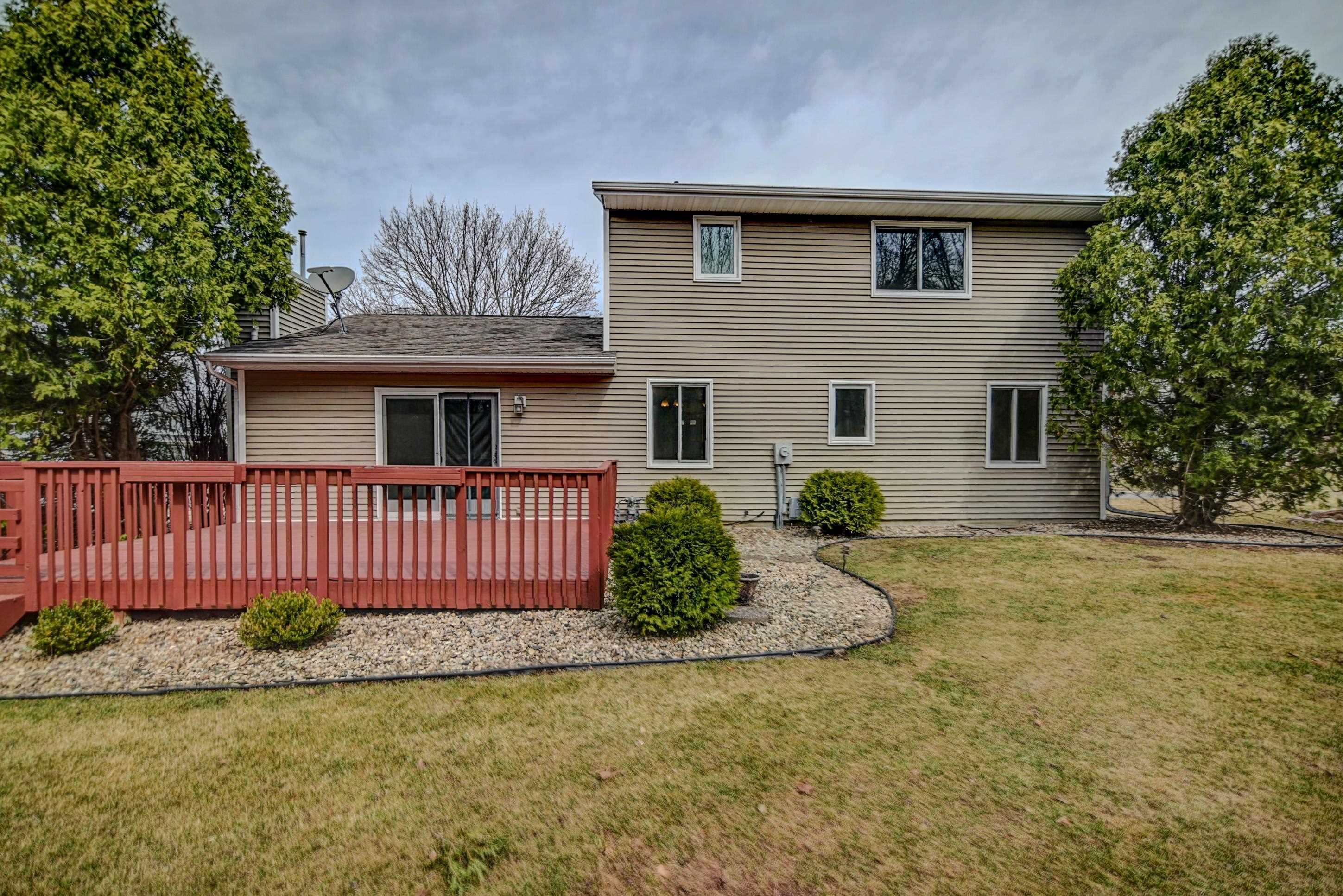 1 E Newhaven Circle