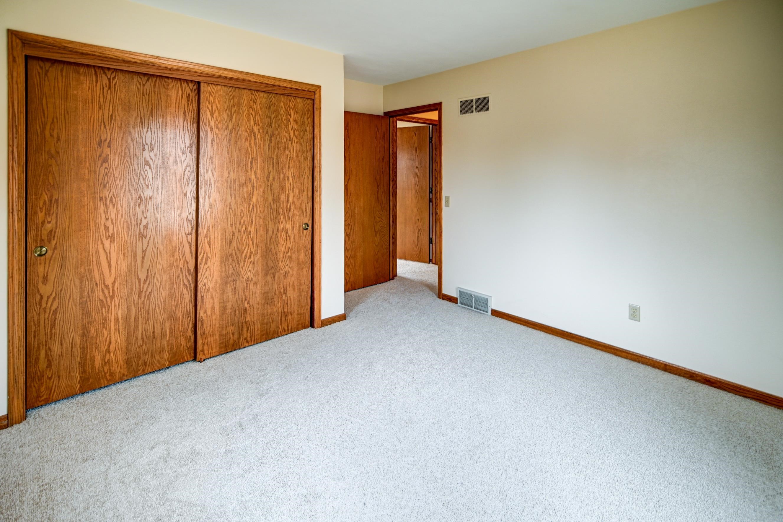 1 E Newhaven Circle